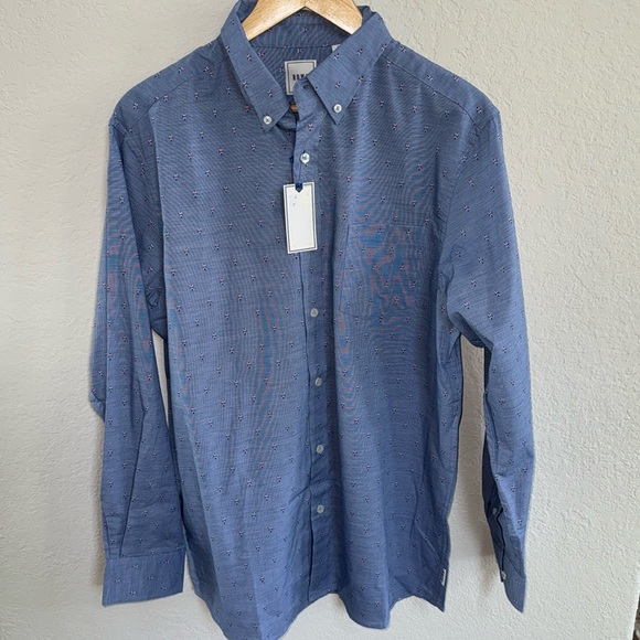 NWT ROWM Chambray Button Down Shirt with small design - Picture 2 of 8